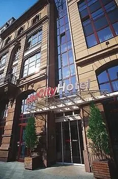 Отель One Frankfurt-hauptbahnhof 3*